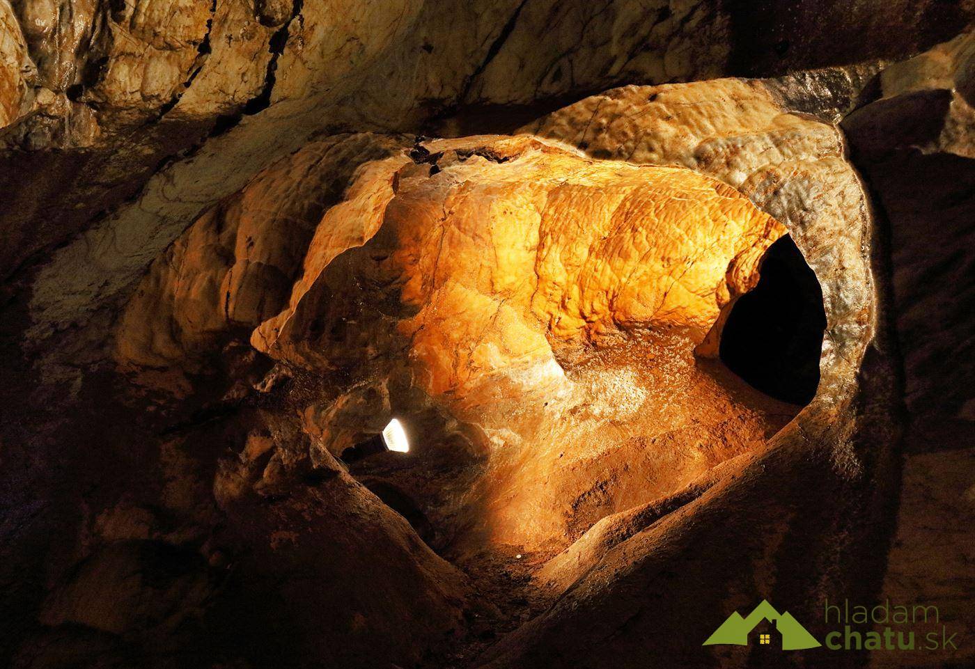 ochtinská jaskyňa.jpg