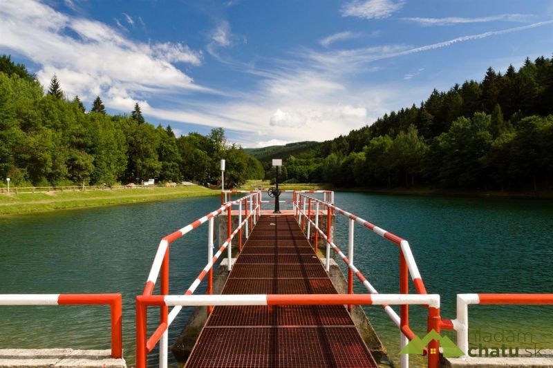 vodna nadrž stara myjava.jpg