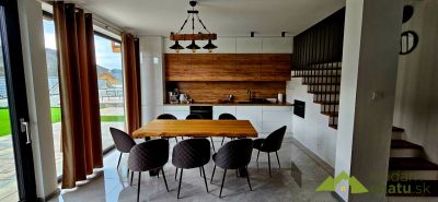 20250328_212315 (1).jpg