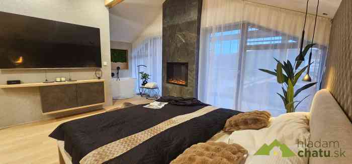 master bedroom apartmanica 5B.jpg